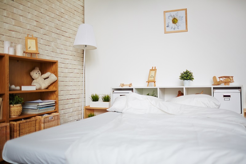 Damp-proof bedroom accent wall design